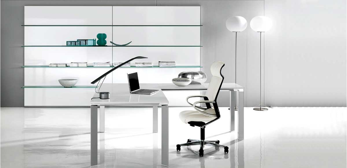 Arredo ufficio moderno con boiserie a parete