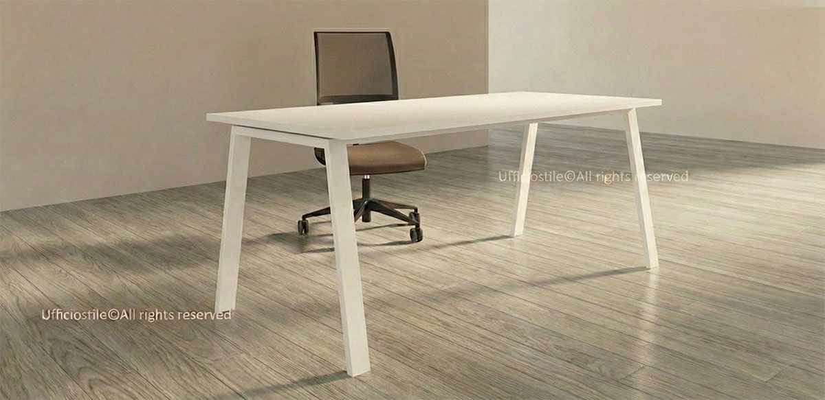 Scrivania gamba inclinata L.120