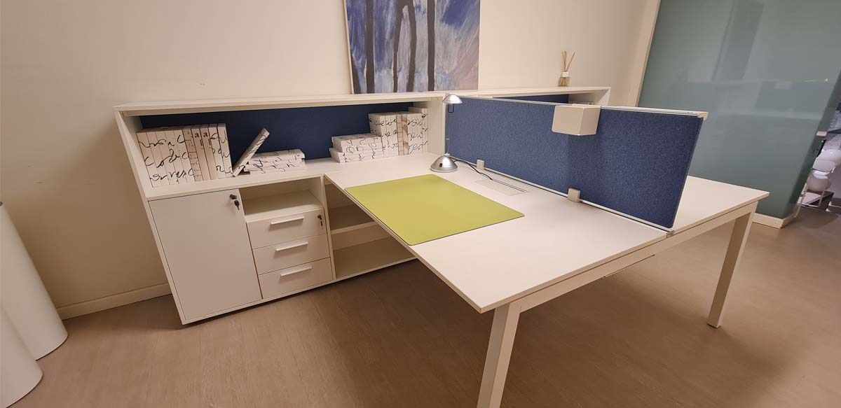 Bench 02 posti con mobili portanti Fine Expo