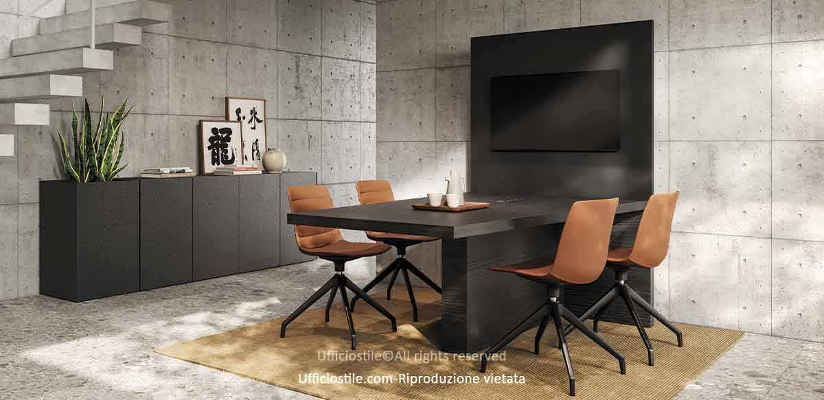 Mediawall e tavolo trapezoidale in legno