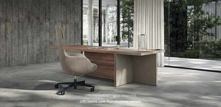 Scrivania Mux con consolle in Oleomalta