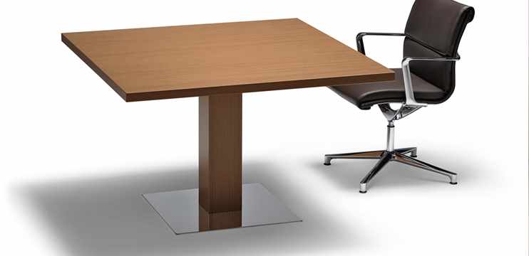 Tavolo quadrato legno riunioni conference