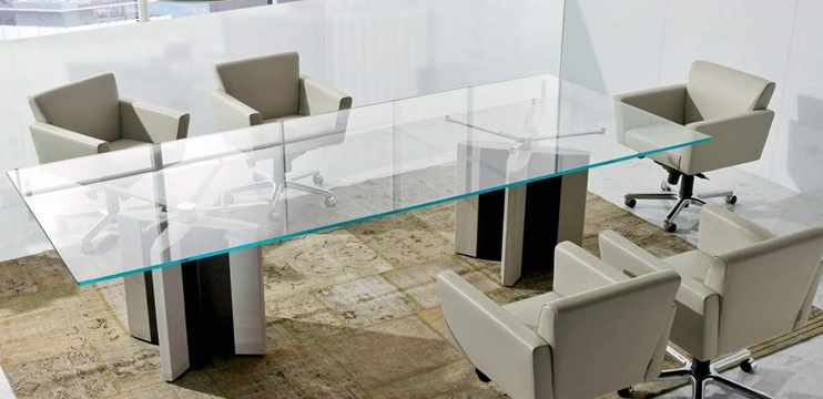 Meeting table with extra-clear glass top