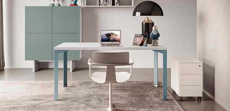 Scrivania, cassettiera e modulo contenitore