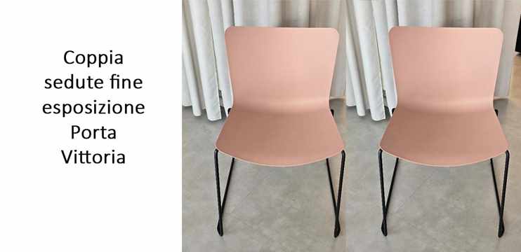 Pair of monocoque chairs Fine Expo