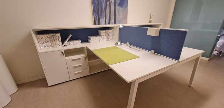 Bench 02 posti con mobili portanti Fine Expo