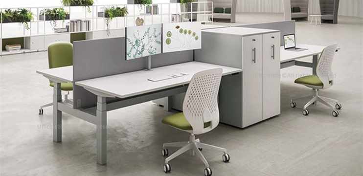 Bench elevabile con mobili portanti