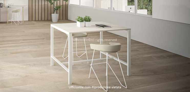 Tavolo cm. 140x80 - altezza cm. 108,5