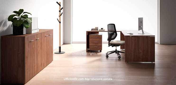 Scrivania angolare con cassettiera e libreria bassa