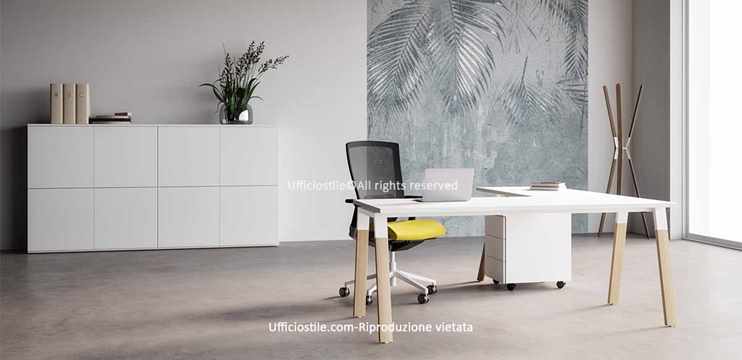 Postazione manageriale con cassettiera e madia