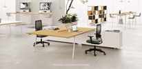 Bench con mobili portanti