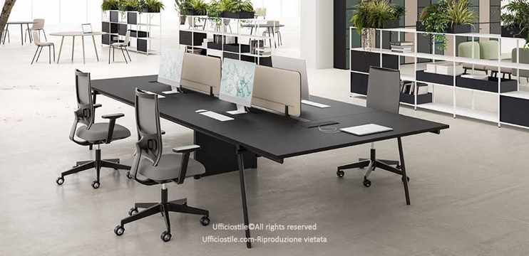 Tavolo bench con frontal panel