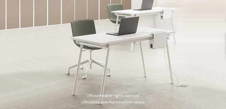 Scrivania cm. 140x60