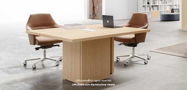 Tavolo riunioni quadrato Linea 410