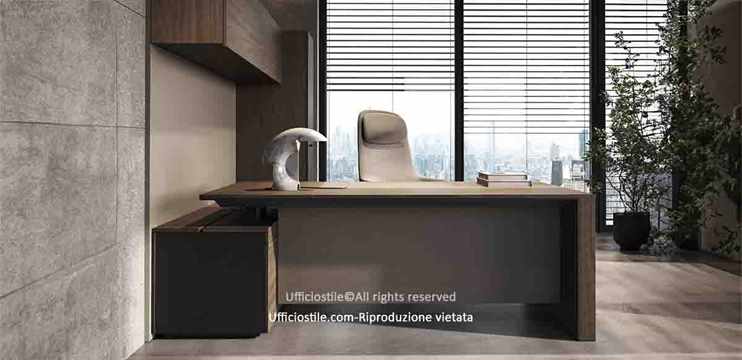 Scrivania con mobile di servizio, armadio e pensili