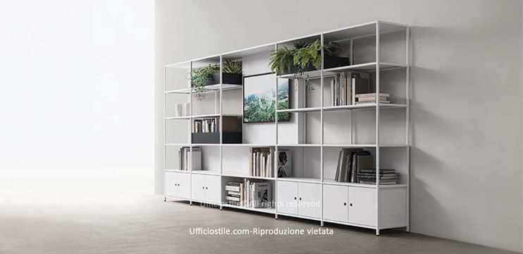 Libreria modulare con ante battenti e porta tv